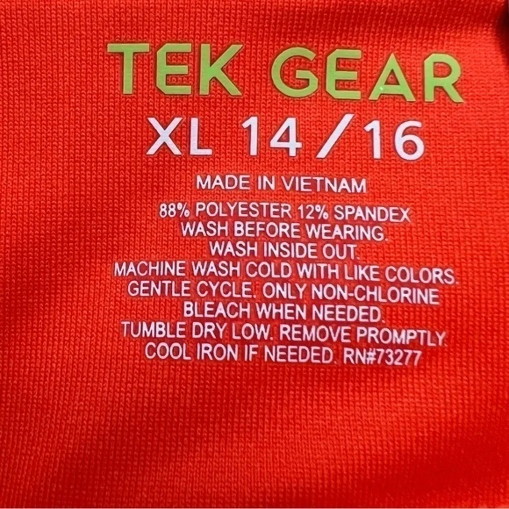💚NWT Tek Gear girls size 14/16 bike shorts and long sleeve athletic top